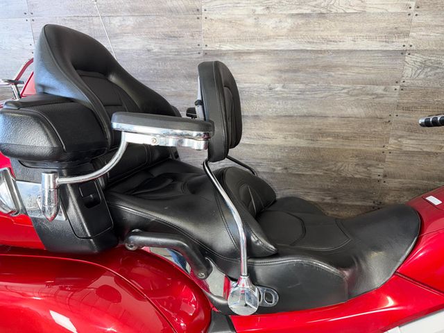 2014 Honda GL1800 Goldwing One Owner! - 22991973 - 6