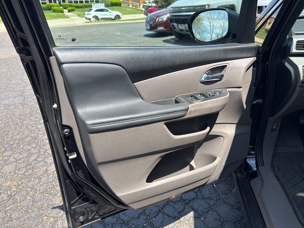 2014 Honda Odyssey 5dr EX-L - 23031653 - 18