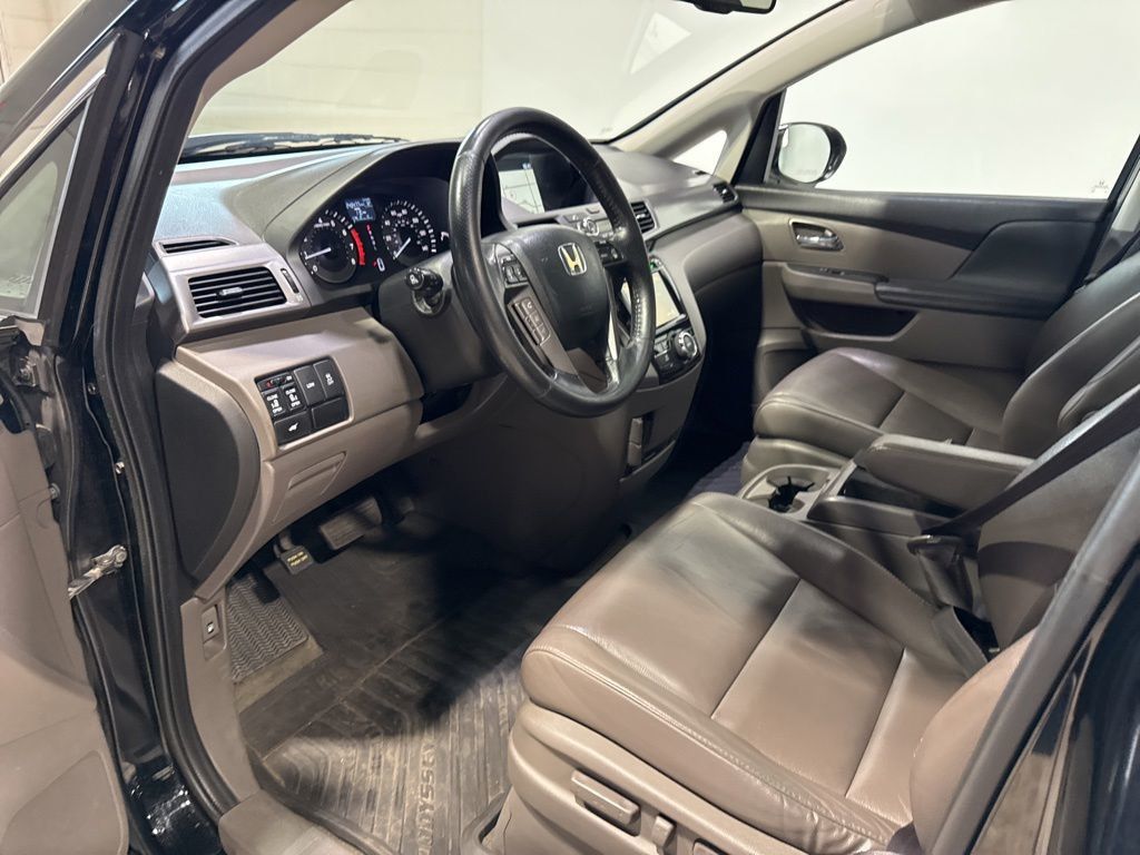 2014 Honda Odyssey 5dr EX-L - 23031653 - 24
