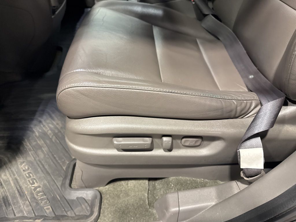 2014 Honda Odyssey 5dr EX-L - 23031653 - 25