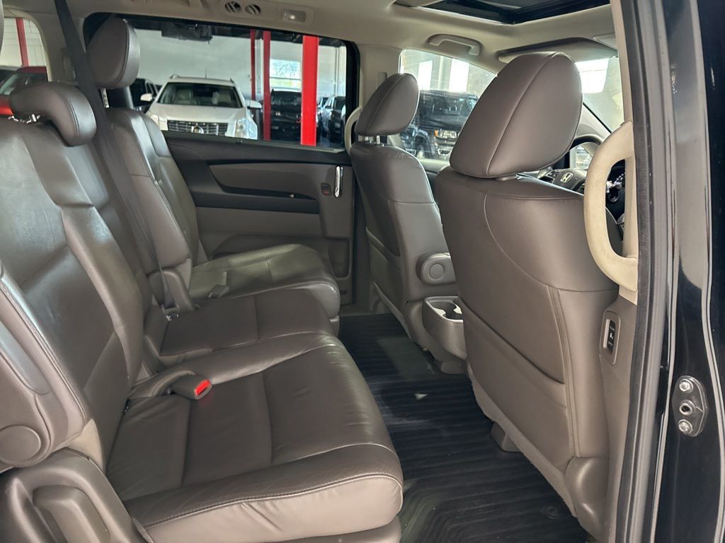 2014 Honda Odyssey 5dr EX-L - 23031653 - 38