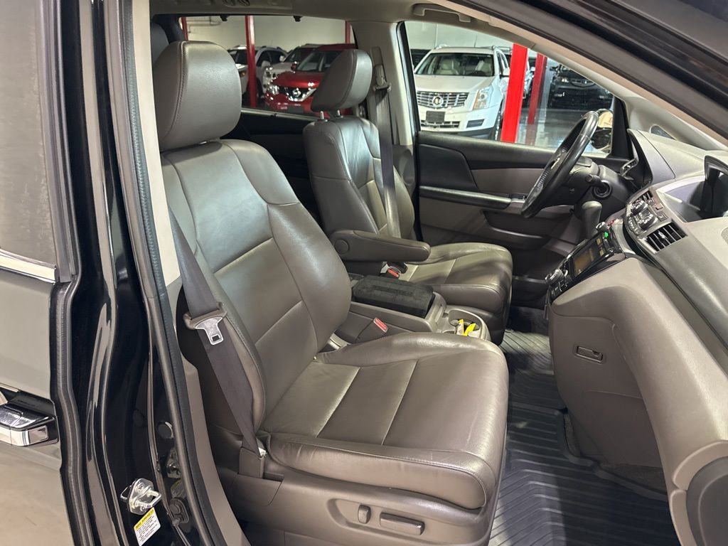 2014 Honda Odyssey 5dr EX-L - 23031653 - 43