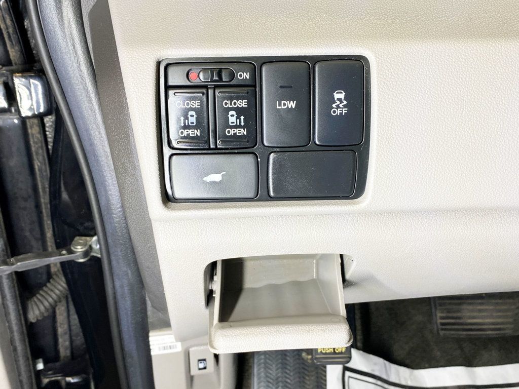 2014 Honda Odyssey 5dr EX-L - 22935949 - 19