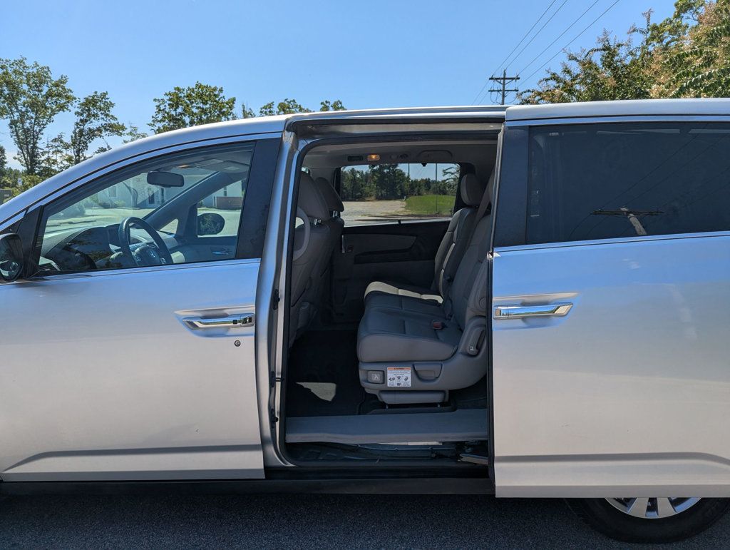 2014 Honda Odyssey EX-L photo 15