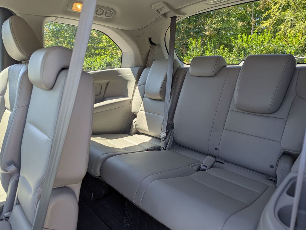 2014 Honda Odyssey EX-L photo 17