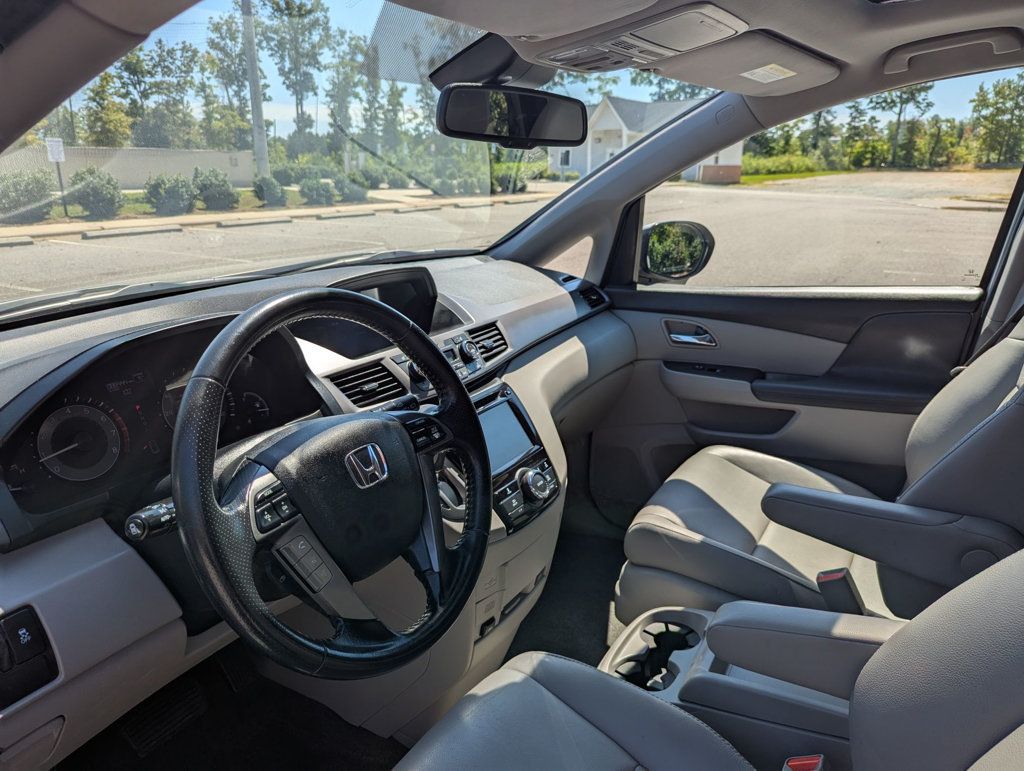 2014 Honda Odyssey EX-L photo 24