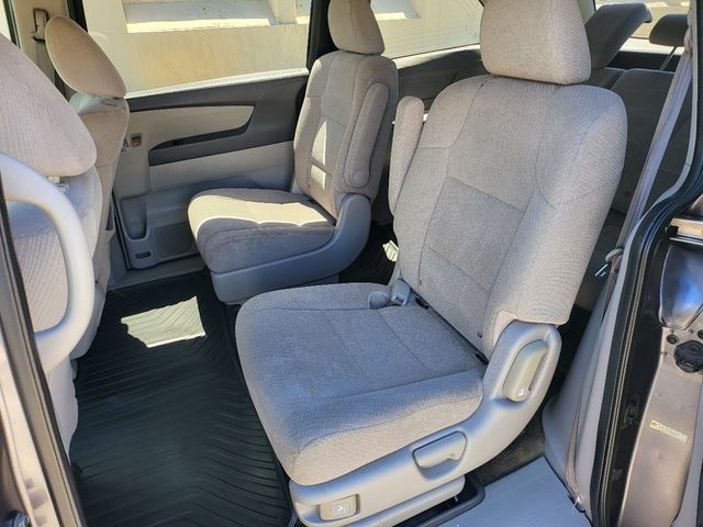 2014 Honda Odyssey 5dr LX - 22921912 - 12