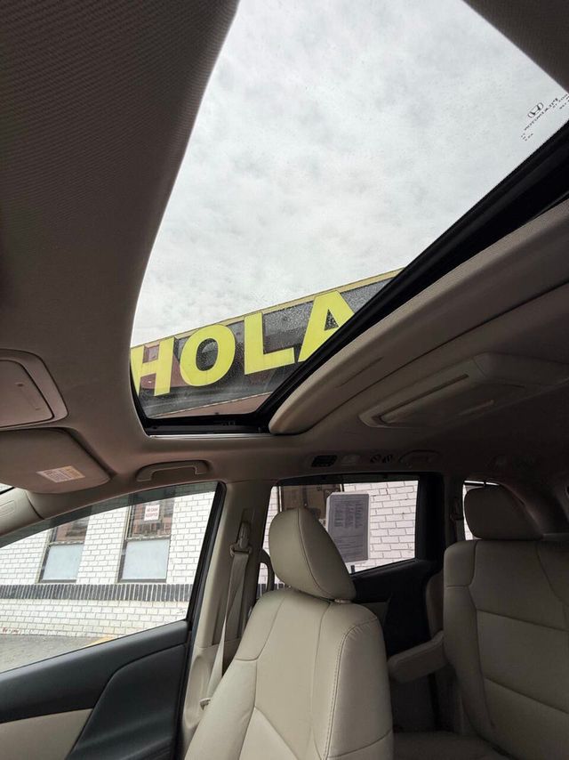 2014 Honda Odyssey 5dr Touring Elite - 22967320 - 8