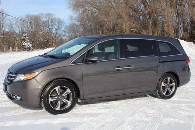 2014 Honda Odyssey Touring photo 24