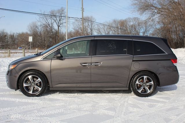 2014 Honda Odyssey Touring photo 25