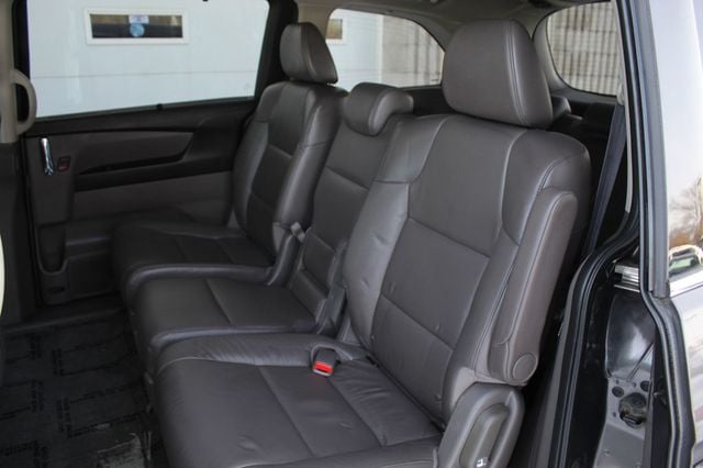 2014 Honda Odyssey Touring photo 37