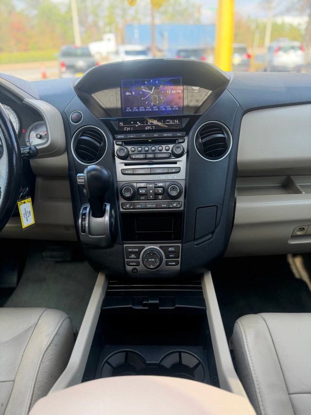 2014 Honda Pilot 2WD 4dr Touring w/RES & Navi - 22957519 - 12