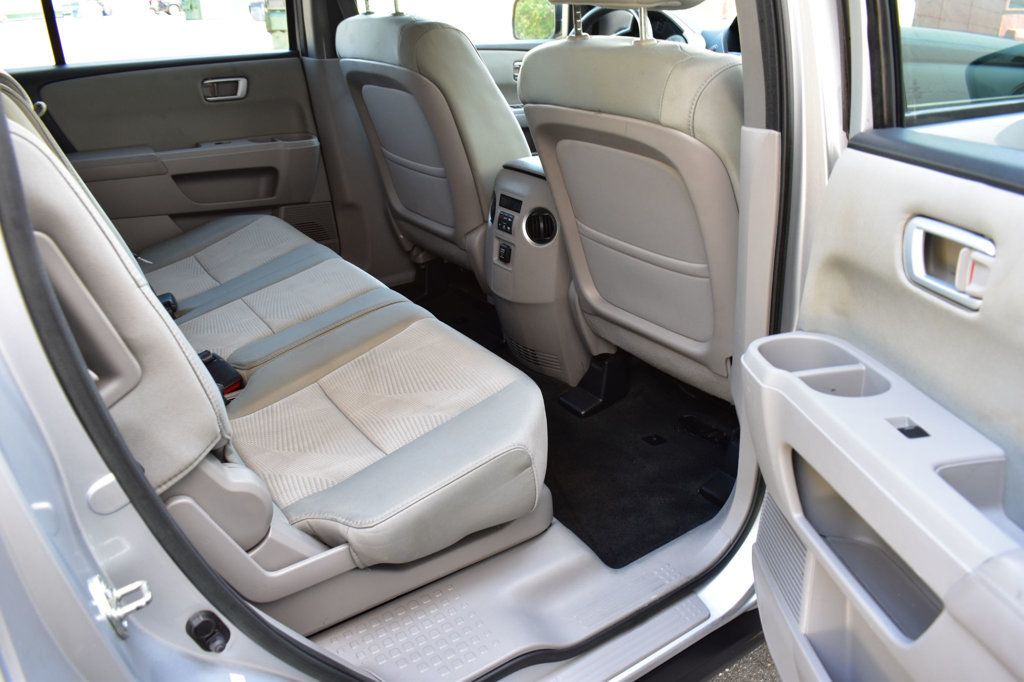 2014 Honda Pilot LX photo 23