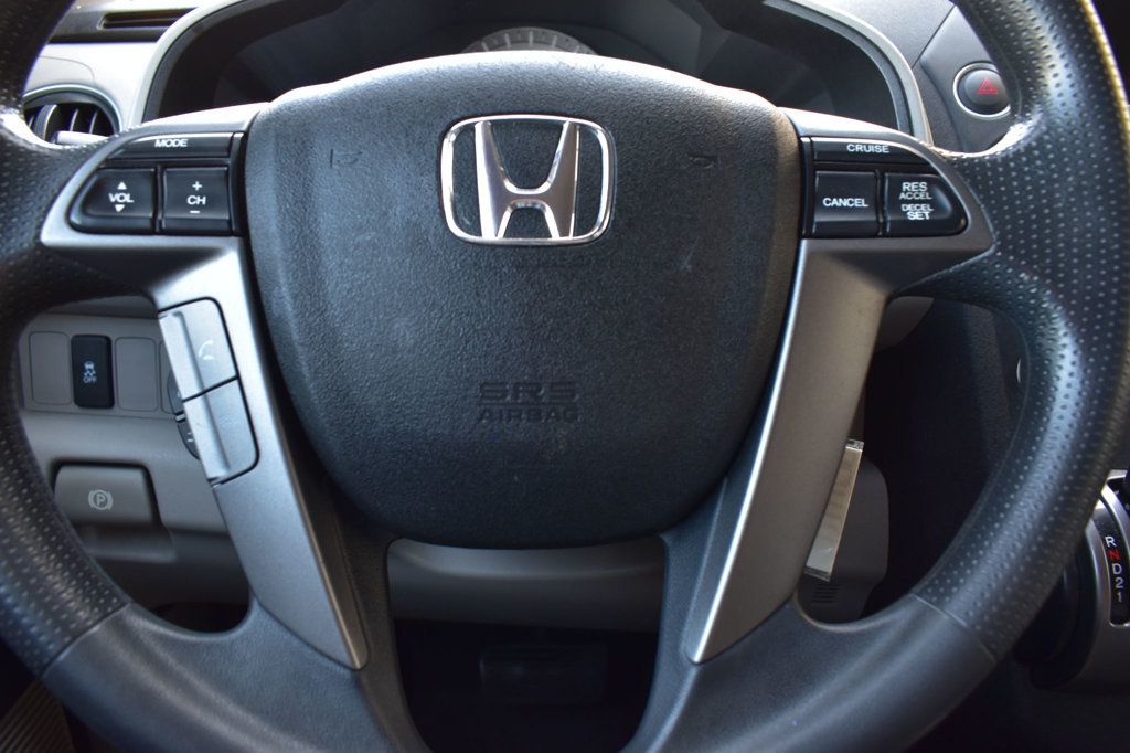 2014 Honda Pilot LX photo 26
