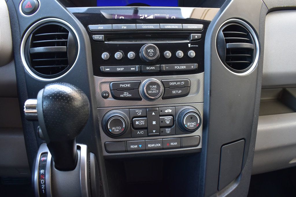 2014 Honda Pilot LX photo 31