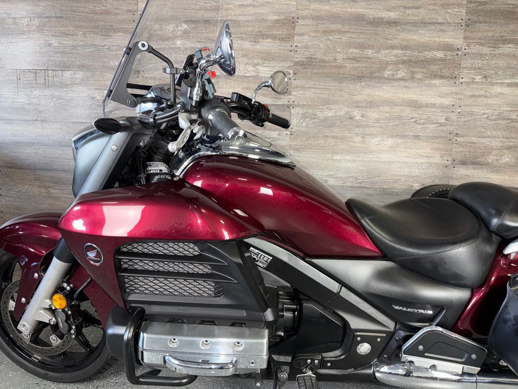 2014 Honda Valkyrie SUPER CLEAN! - 23050226 - 12