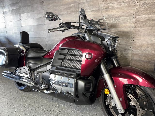2014 Honda Valkyrie SUPER CLEAN! - 23050226 - 1