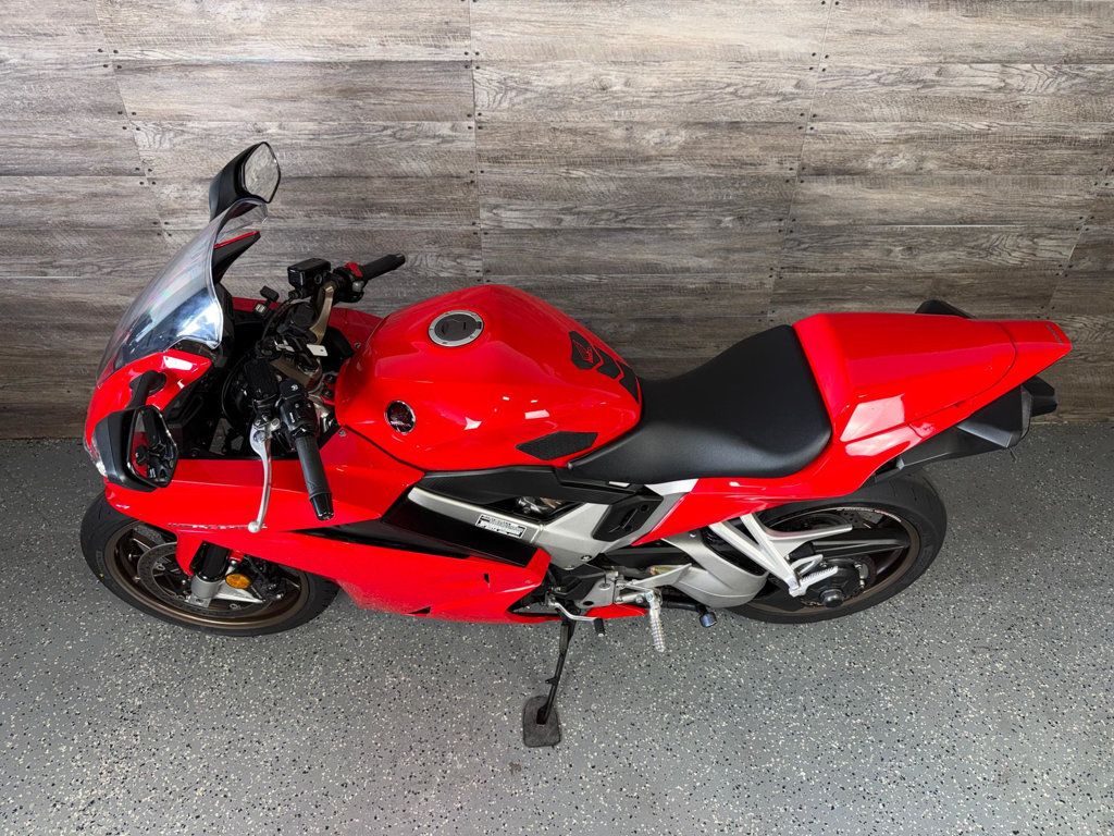 2014 Honda VFR800 Interceptor Deluxe SUPER CLEAN! - 23023105 - 15