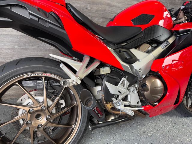 2014 Honda VFR800 Interceptor Deluxe SUPER CLEAN! - 23023105 - 8