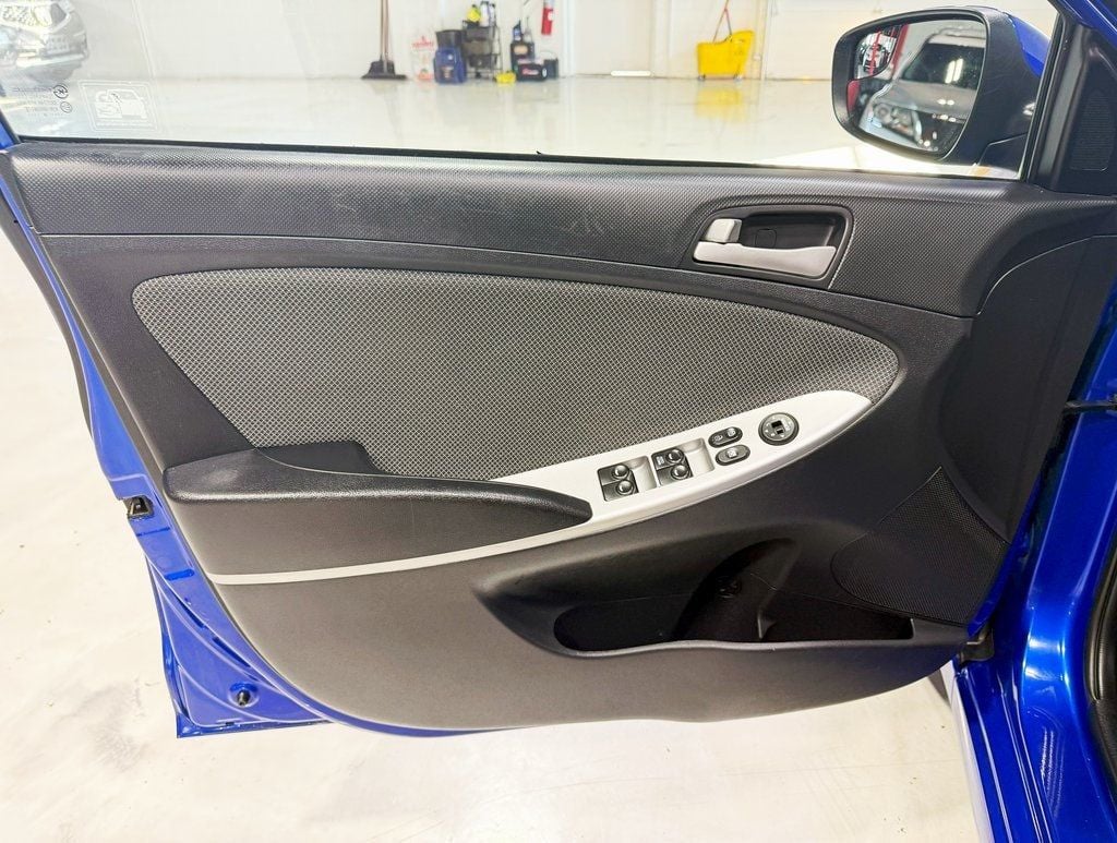 2014 Hyundai Accent 5dr Hatchback Automatic GS - 22929678 - 21