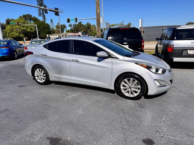 2014 Hyundai Elantra 4dr Sedan Automatic SE - 22940521 - 1