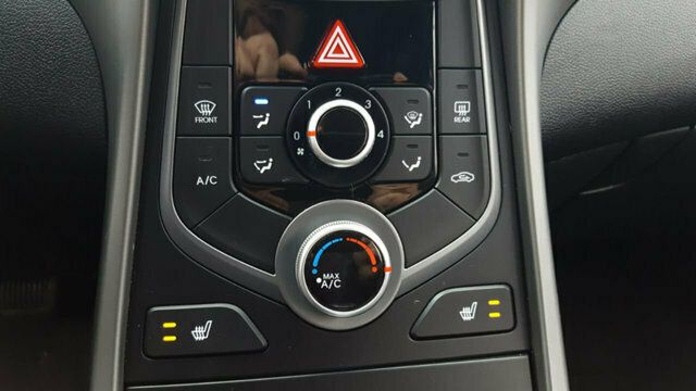2014 Hyundai Elantra Limited - 18163369 - 21