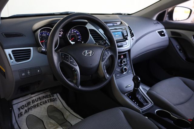 2014 Hyundai Elantra SE - 23024628 - 12