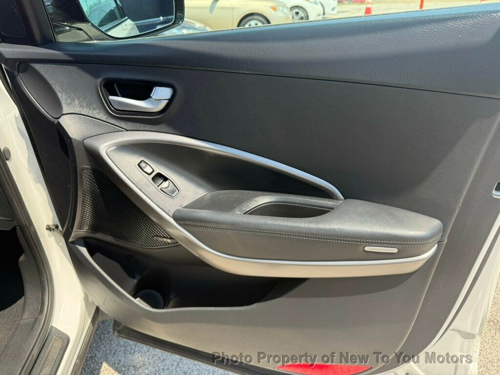 2014 Hyundai Santa Fe Limited photo 11
