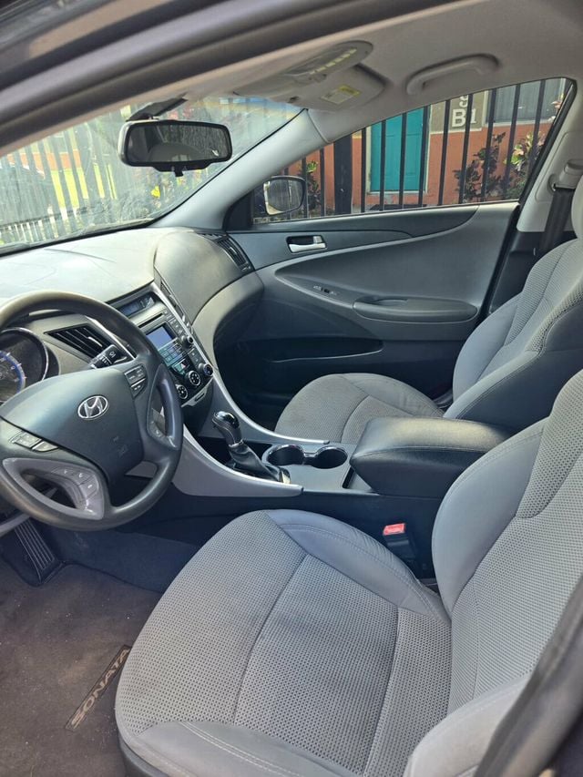 2014 Hyundai Sonata 4dr Sedan 2.4L Automatic GLS - 23030718 - 3