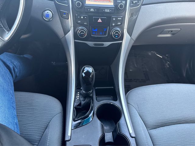 2014 Hyundai Sonata Hybrid 4dr Sedan - 22939104 - 14