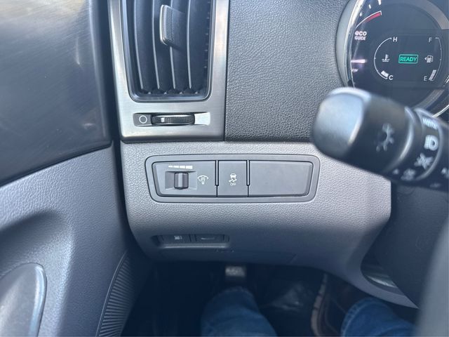 2014 Hyundai Sonata Hybrid 4dr Sedan - 22939104 - 16