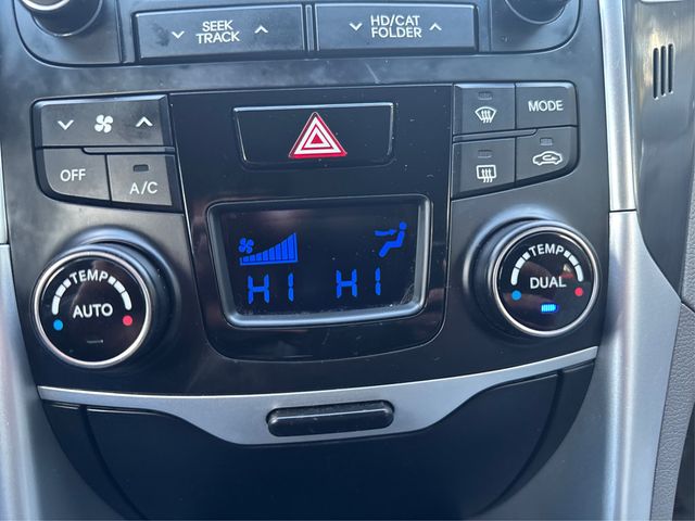 2014 Hyundai Sonata Hybrid 4dr Sedan - 22939104 - 24