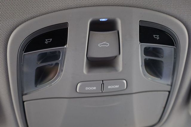2014 Hyundai Sonata Hybrid Limited - 23065174 - 31