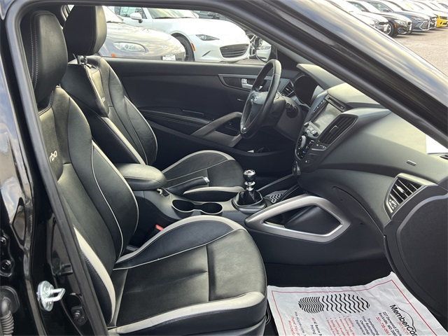 2014 Hyundai Veloster 3dr Coupe Manual Turbo w/Black Int - 22959482 - 16