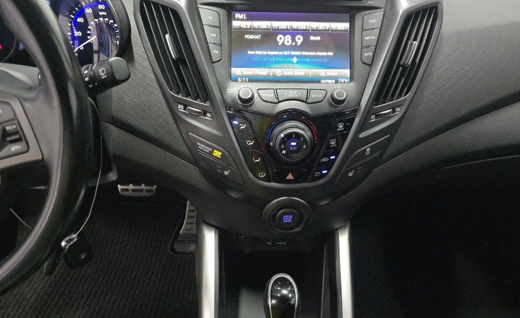 2014 Hyundai Veloster Turbo - 23019998 - 10
