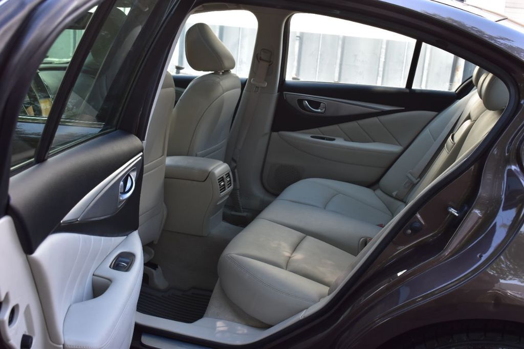2014 INFINITI Q50 4dr Sedan AWD - 22044716 - 19