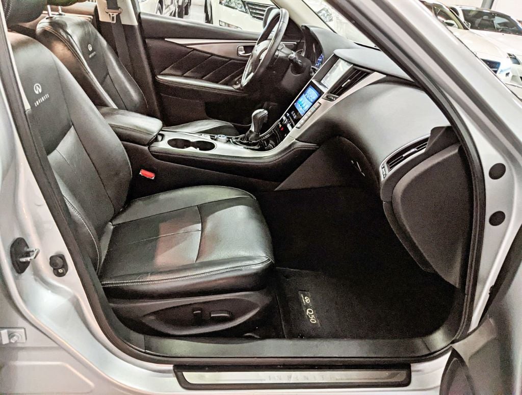 2014 INFINITI Q50 4dr Sedan AWD Hybrid Premium - 22331624 - 45