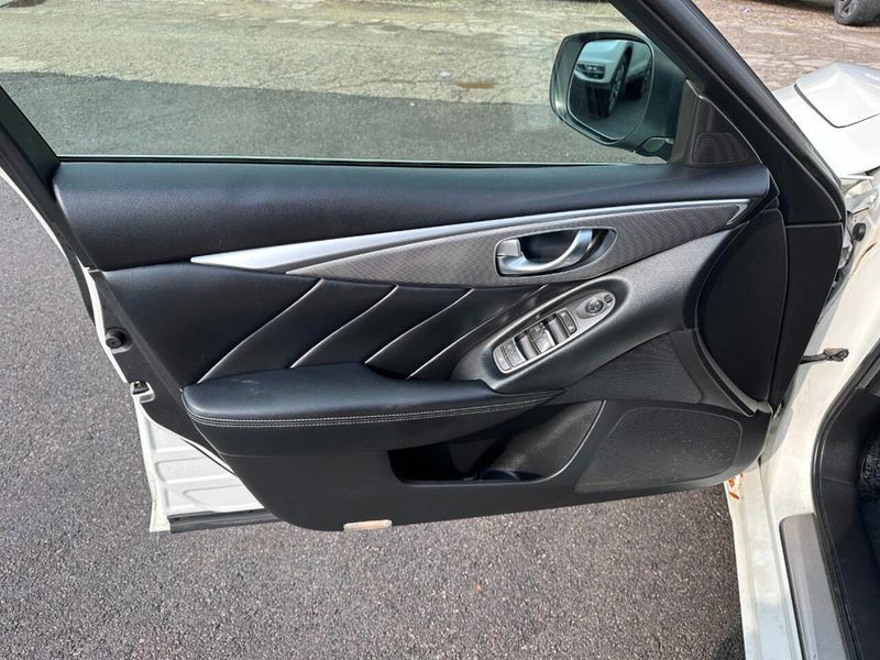 2014 INFINITI Q50 4dr Sedan AWD Premium - 22920014 - 11