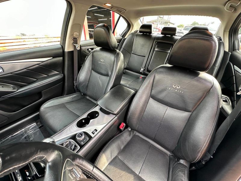 2014 INFINITI Q50 4dr Sedan AWD Premium - 22920014 - 16