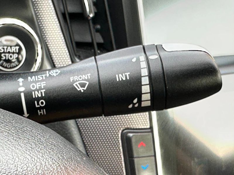 2014 INFINITI Q50 4dr Sedan AWD Premium - 22920014 - 31