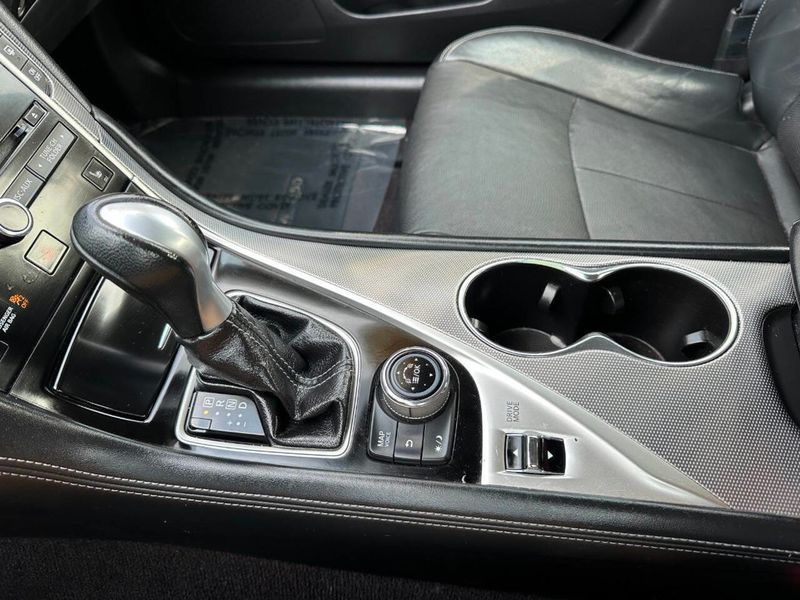 2014 INFINITI Q50 4dr Sedan AWD Premium - 22920014 - 38