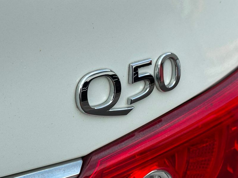 2014 INFINITI Q50 4dr Sedan AWD Premium - 22920014 - 4