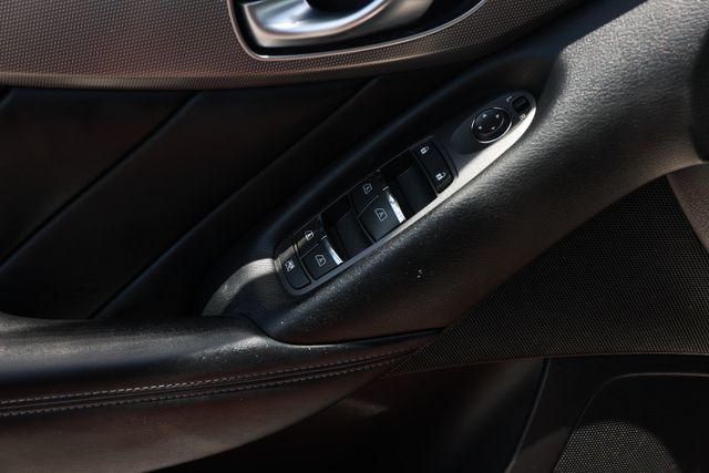 2014 INFINITI Q50 4dr Sedan RWD - 23024832 - 46