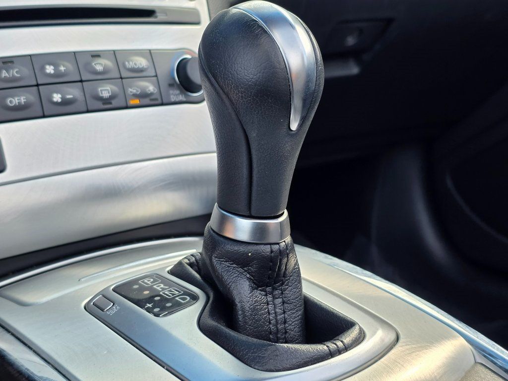 2014 INFINITI Q60 Convertible 2dr - 22943926 - 24