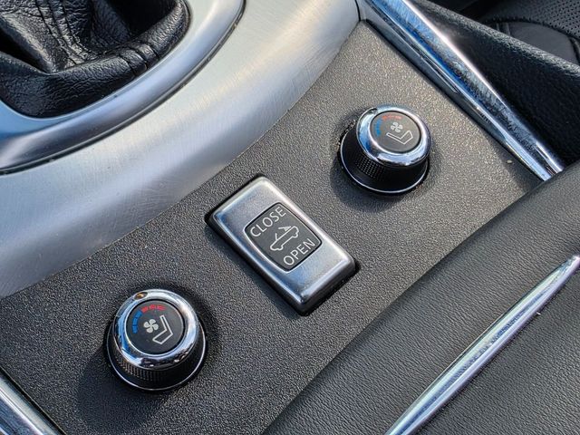 2014 INFINITI Q60 Convertible 2dr - 22943926 - 26