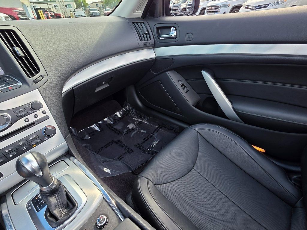 2014 INFINITI Q60 Convertible 2dr - 22943926 - 27