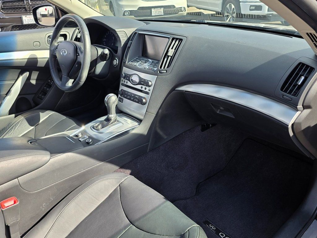 2014 INFINITI Q60 Convertible 2dr - 22943926 - 2