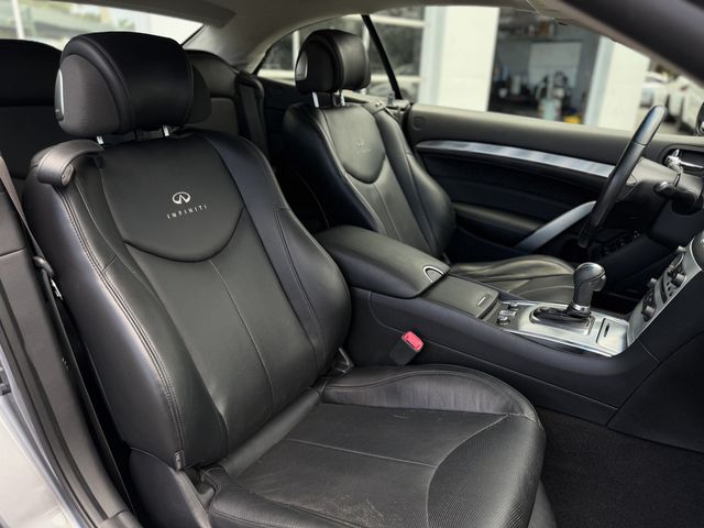 2014 INFINITI Q60 Convertible Base - Photo 17