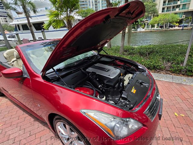 2014 INFINITI Q60 Convertible Premium - 23036896 - 40