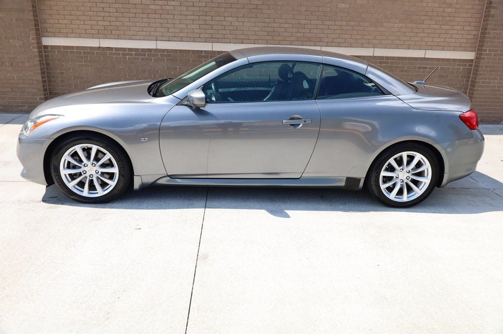 2014 Infiniti Q60 Premium photo 4